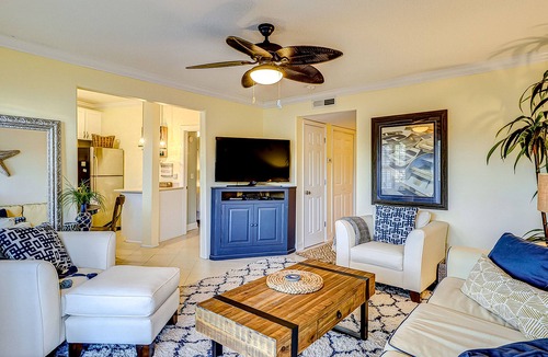 Hilton Head Island Condo | Condo Steps from Ocean with WiFi, Partial Beach Views, Heated Pool/Grills