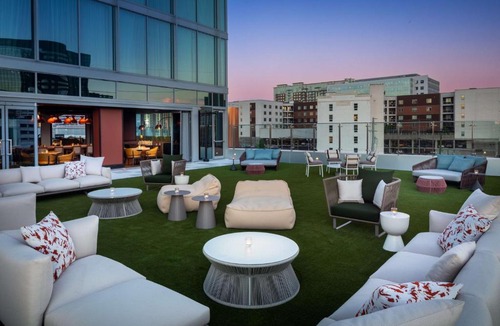 Music Row Hotel | Conrad Nashville