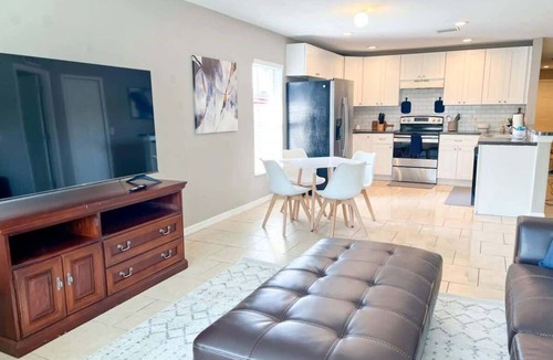 Dade City Condo | 🏡 Contemporary 3 Bedroom Home | Dade City, FL