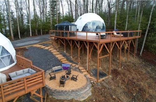 Hartford Boat Rental | Contrast Cove Dome in Smoky Mountains - GlampiTiN