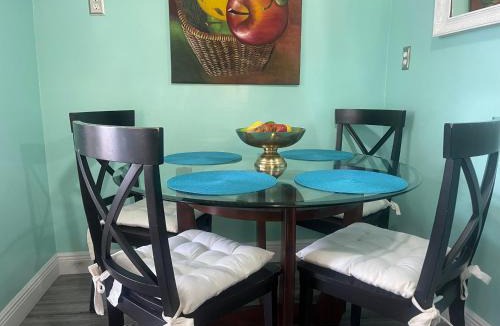 West Palm Beach Apartment | Convenient and Private Downtown 1BR Near Beach