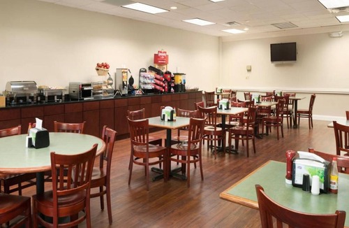 Tallahassee House | Convenient Stay in Florida! Free Parking! Near Edward Ball Wakulla Springs State