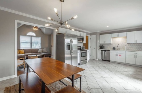 East Brainerd House | Conveniently Located Home in Chattanooga