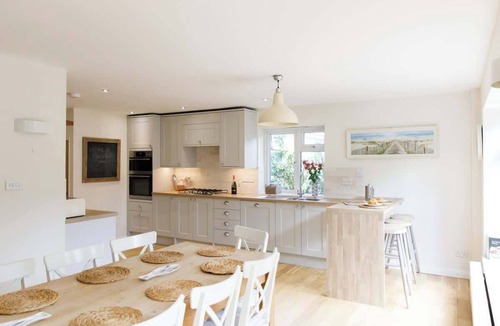 Chichester House | Cornerstones, Harbour Village House