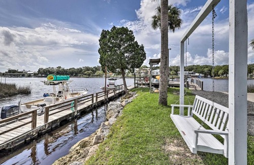 Steinhatchee House | Cottage by the Steinhatchee River Unit 11!