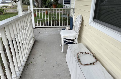 Central Naples Cottage | Cottage Studio Near Beach