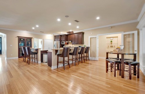 Havana House | Country Estate on private 6 acres. 5bed/6bath w/Movie Room and Pool Table