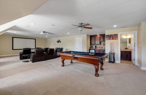 Havana House | Country Estate on private 6 acres. 5bed/6bath w/Movie Room and Pool Table