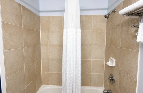 Franklin Hotel | COUNTRY HOST INN