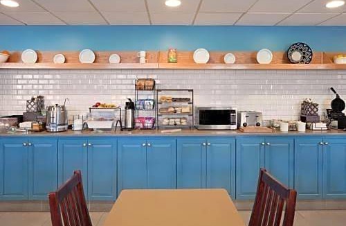 Aiken Hotel | Country Inn & Suites by Radisson, Aiken, SC