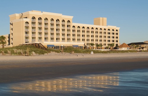 Jacksonville Beach Hotel | Courtyard by Marriott Jacksonville Beach Oceanfront