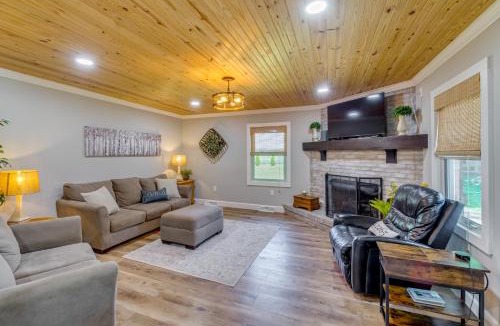 Olmstead House | Covered Patio, Fire Pit & Grills: Olmstead Getaway