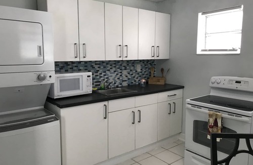 Buena Vista Cottage | Cozy 1 bedroom cottage - Z amazing heart of Miami