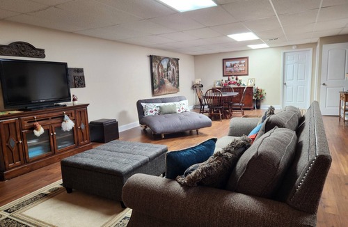 Greenback Apartment | Cozy 1-bedroom studio in quite lovely country side Greenback.