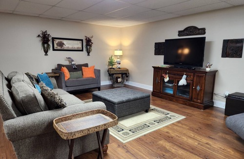 Greenback Apartment | Cozy 1-bedroom studio in quite lovely country side Greenback.