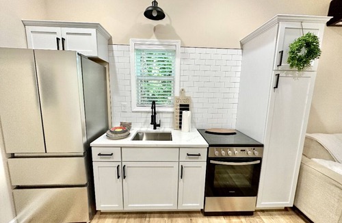 Somerset House | Cozy 1-bedroom Tiny House with WiFi, AC in beautiful Somerset