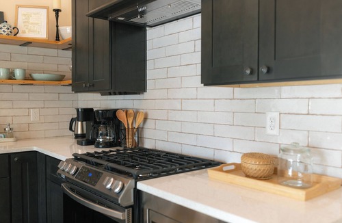 Murfreesboro House | Cozy 2-bedroom house in enchanting Murfreesboro with WiFi, AC