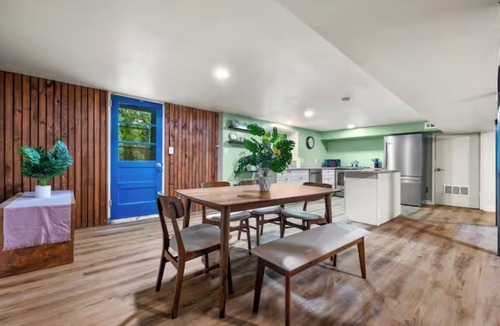 Tucker Apartment | Cozy 2-BR Home w/Parking & High-Speed Wi-Fi