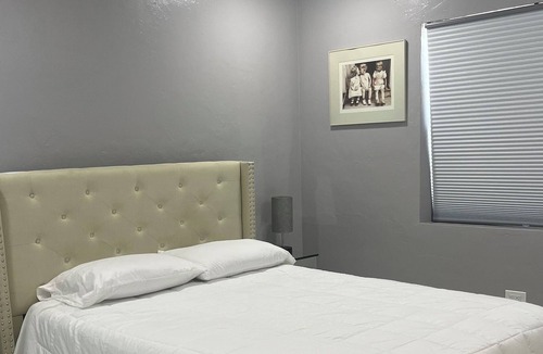 Biscayne Park House | Cozy 2BR House with Bunk Bed, Private Patio, Grill