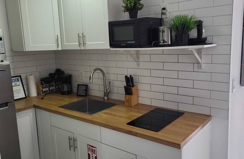 Parkside Apartment | Cozy 2BR Near Hollywood Beach, Casino & Nightlife