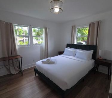 West Palm Beach House | Cozy 3BR WPB Cottage
