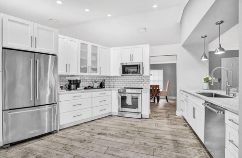 Plantation Apartment | Cozy and Family Friendly 4BR House w a pool