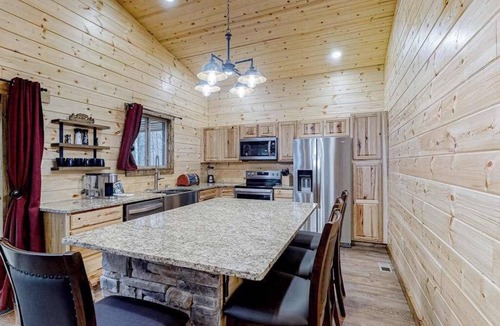Sautee Nacoochee Cabin | Cozy Bear Cabin #1 Stay