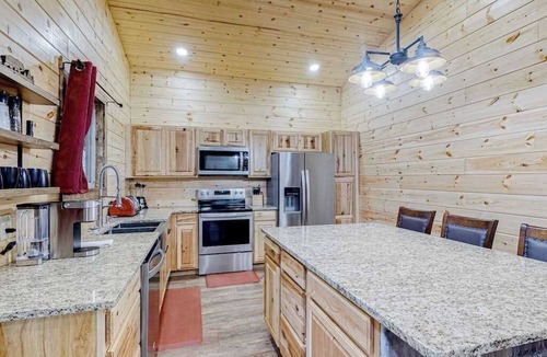Sautee Nacoochee Cabin | Cozy Bear Cabin #1 Stay
