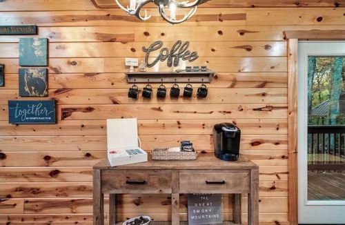Sevierville Cabin | Cozy Bear Lodge! Game Room, Hot Tub, Fishing!