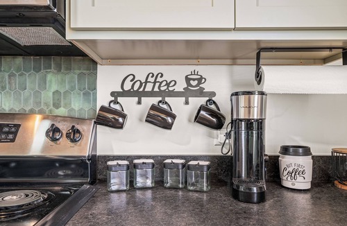 Crossville Cabin | Cozy Cabin Escape Sleeps 6 Games 65” TV