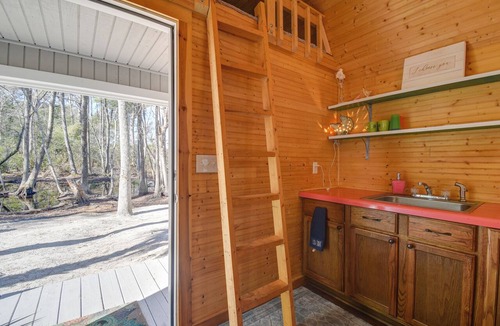 Sunset Beach Apartment | Cozy Calabash Studio ~ 4 Mi to Sunset Beach!