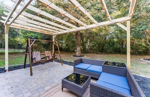Charlotte House | Cozy Camp North End 2BR | Patio + Arcade