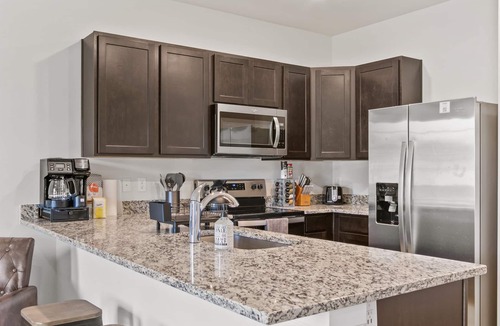 Luray House | Cozy Cavern Compounds | 2 Luray Townhomes
