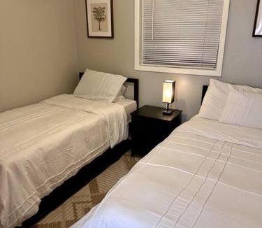 Tallahassee House | Cozy Charm Retreat 2BR 1BA Home in Tallahassee