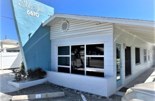 Siesta Key Cottage | Cozy, Clean & Crazily Convenient