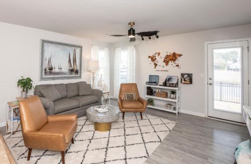 Southport House | Cozy Coastal Home Near Beaches, Shops, Restaurants