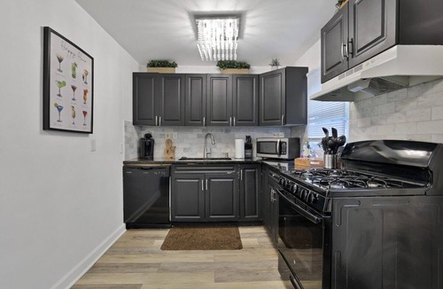 Chamblee House | 🏡 Cozy Comfort: 4 comfy bedrooms with a serene Chamblee location