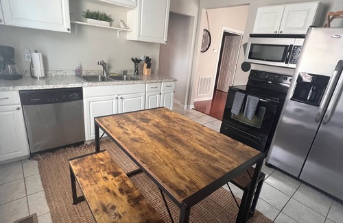 Old Southwest Condo | Cozy Condo in Downtown Roanoke VA