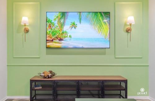 Indian Bayou Apartment | Cozy Condo Under the Palms