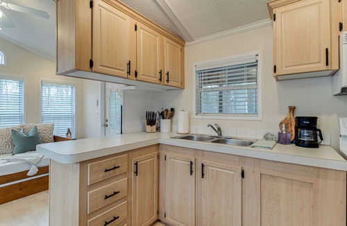 Monteagle Cottage | Cozy Cottage in Monteagle!
