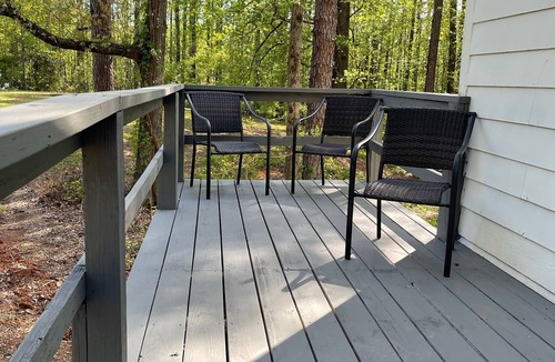 Seneca Cottage | Cozy cottage quiet and secluded but close to everything.