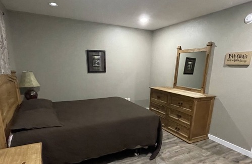 Washington County Cottage | Cozy Country Cottage - 45 minutes from the World’s Most Beautiful Beaches!