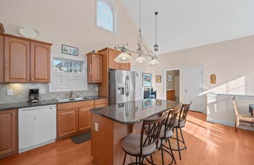Bowling Green House | Cozy Cove Cottage on Lake Wylie