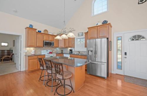 Bowling Green House | Cozy Cove Cottage on Lake Wylie