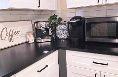 Lochmoor Waterway Estates Apartment | Cozy Dreamy Suites 1 in marvelous Cape Coral with AC, WiFi