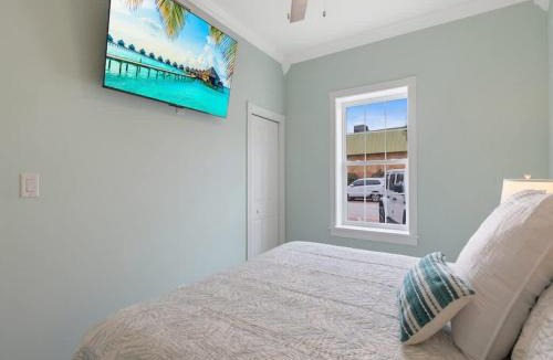 Sebastian Apartment | Cozy first floor waterside condo