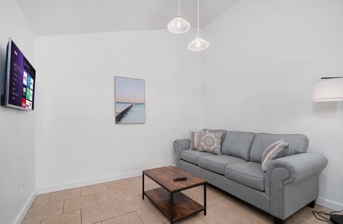 Southpoint Apartment | Cozy, fully-furnished 2BR/1BA apartment with ample parking in Jacksonville's Southside