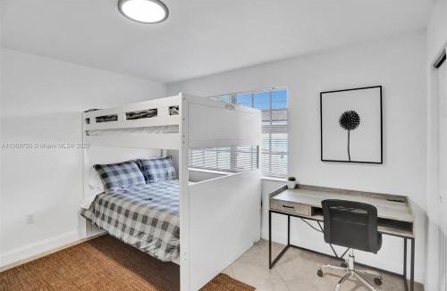 Ives Estates House | Cozy Fun House 4 2 Aventura Stadium Beach