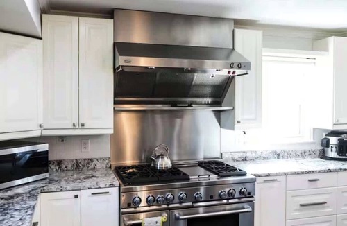 Charlotte House | Cozy Home w/POOL + CHEFS kitchen