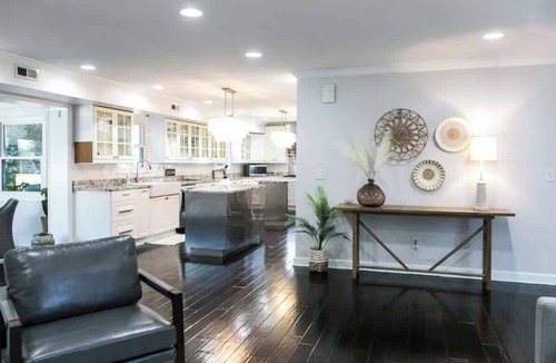 Charlotte House | Cozy Home w/POOL + CHEFS kitchen